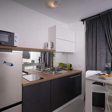Apartament Venti With Swimming Pool And Private Parking