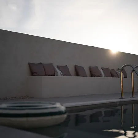 Venti With Swimming Pool And Private Parking Apartament *
